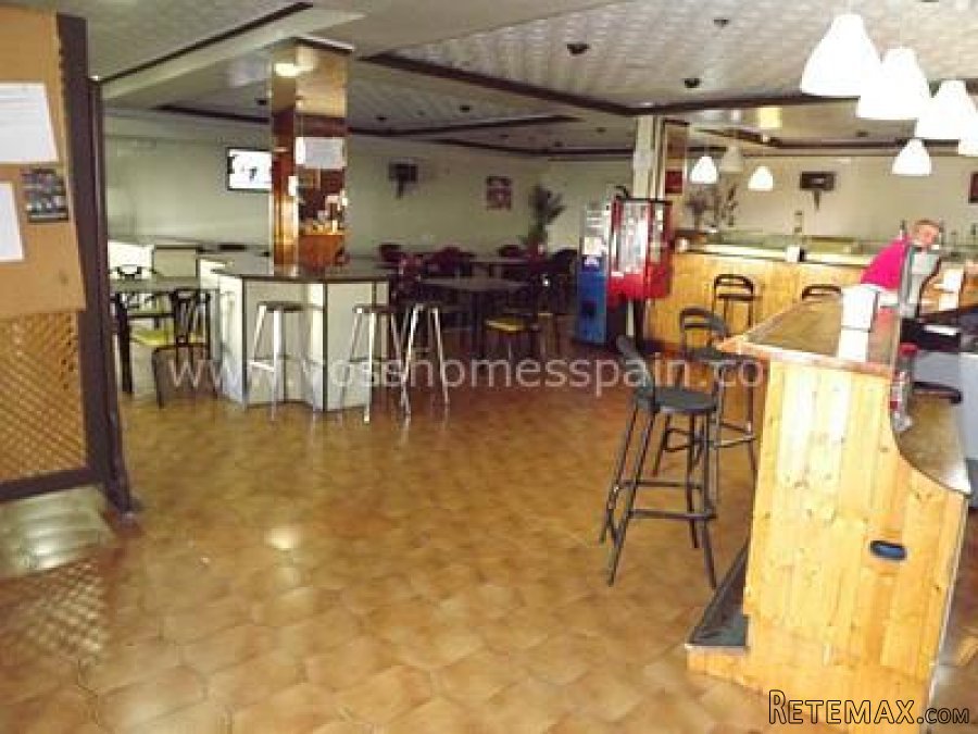 NEGOCIABLE - Large commercial investment, DISCO/PUB, BAR.. - 10