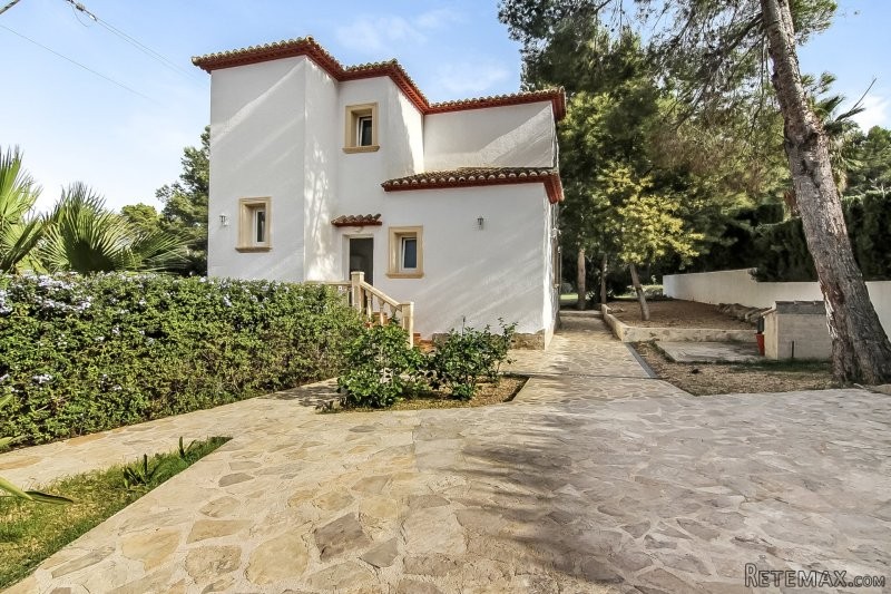 Lovely 3 Bedroom villa