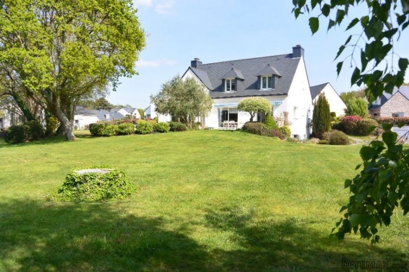 Beautiful Quality Detached House - 2