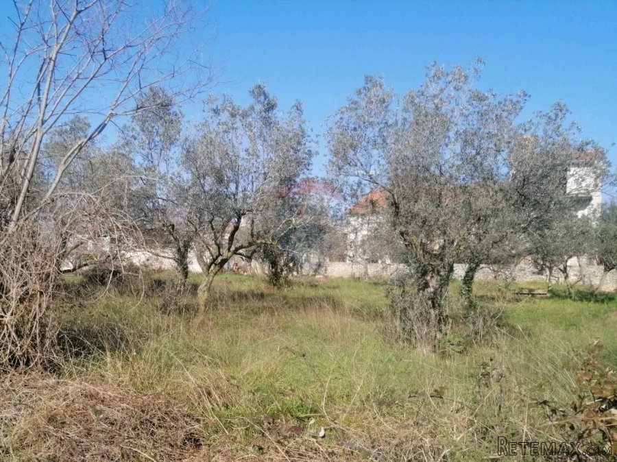 GALIŽANA, građevinsko zemljište, pogled
