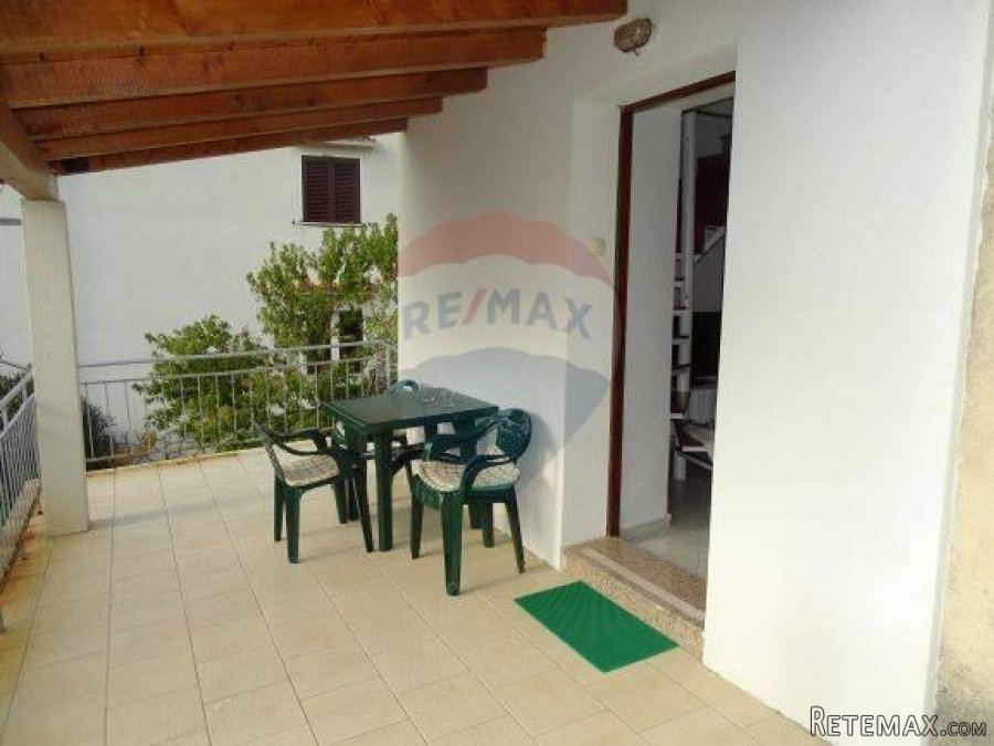 Baška - Jurandvor - kuća 90m2 sa dva stana - 10