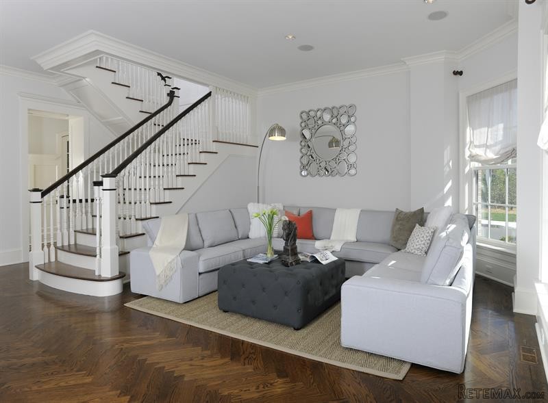 3 bedroom House For Sale: 559 Steamboat.. - 2