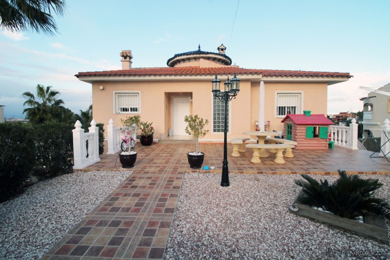 4 Bedrooms - Villa - Alicante - For Sale - 2