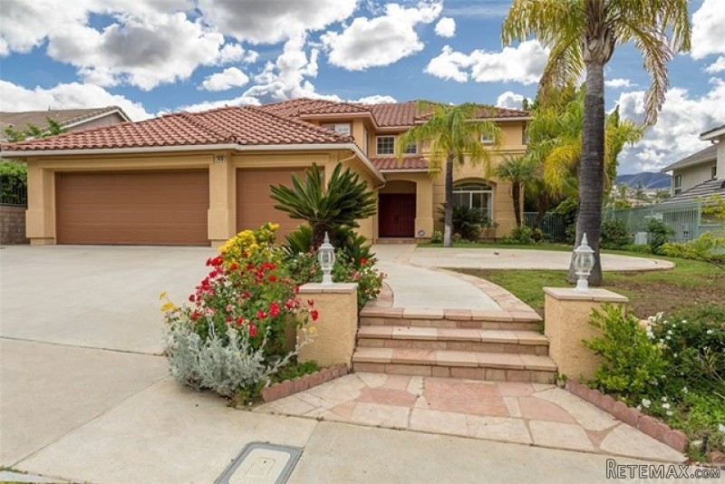 7416 Graystone Drive | West Hills..