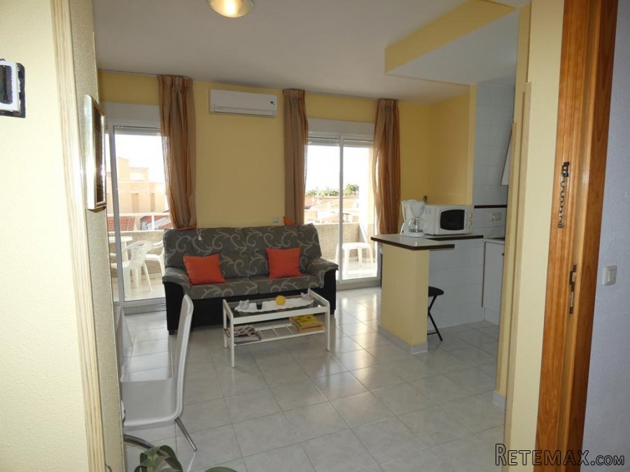 Apartamento de 2 dormitorios, salón-comedor, cuarto de.. - 3