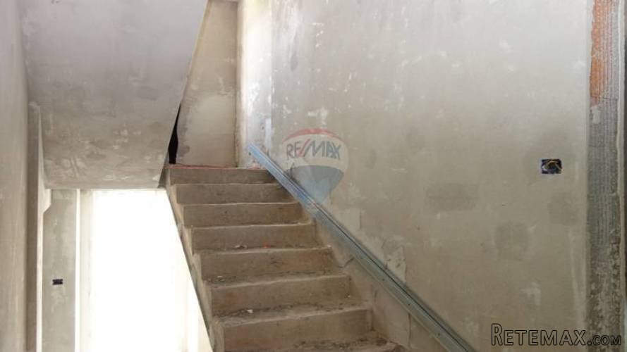 Pula, kuća s 12 garsonijera, POSLOVNA PRILIKA! - 5