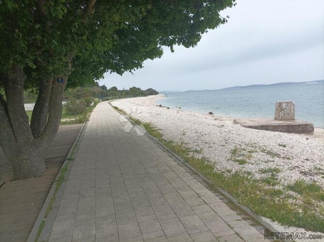 Rijetkost na tržištu!!! Zemljište prvi red do mora - 3