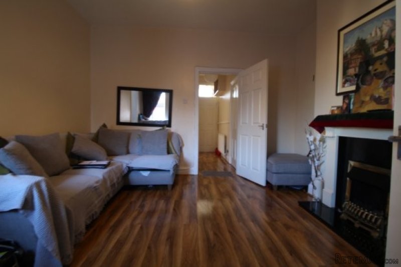2 bedroom, Flat house for sale - 2
