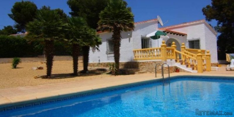 3 Bedroom 2 Bathroom Villa in Javea.