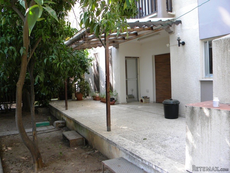 Spacious 3 Bedroom Ground Floor Apt.. - 2