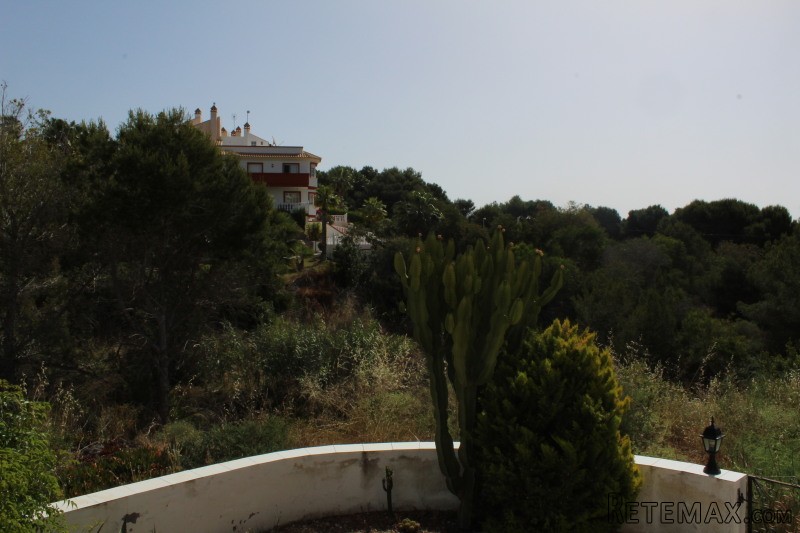 3 Bedrooms - Town House - For Sale