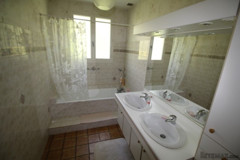 3 Bedroom Villa Edge Of A Market Town.. - 2
