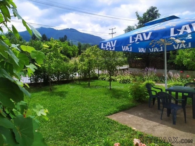 Kuca u Surdulici,180m2,6ari placa