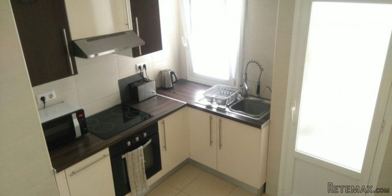 4 Bedroom, 2 Bathroom Reformed.. - 2