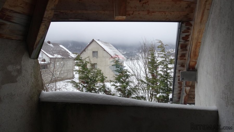 Nedovršena kuća sa 4 stana Mrkopalj - 2