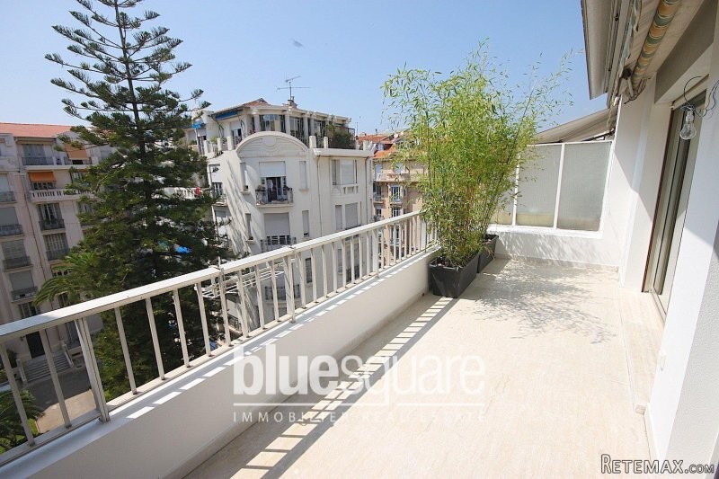 Luxury 2-bedroom apartment in Nice..