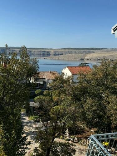 Šarmantni apartman u Jadranovu sa panoramskim pogledom na mo
