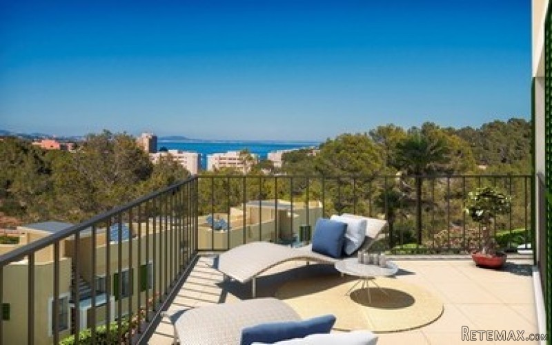 Sea view penthouse for sale in Cala..