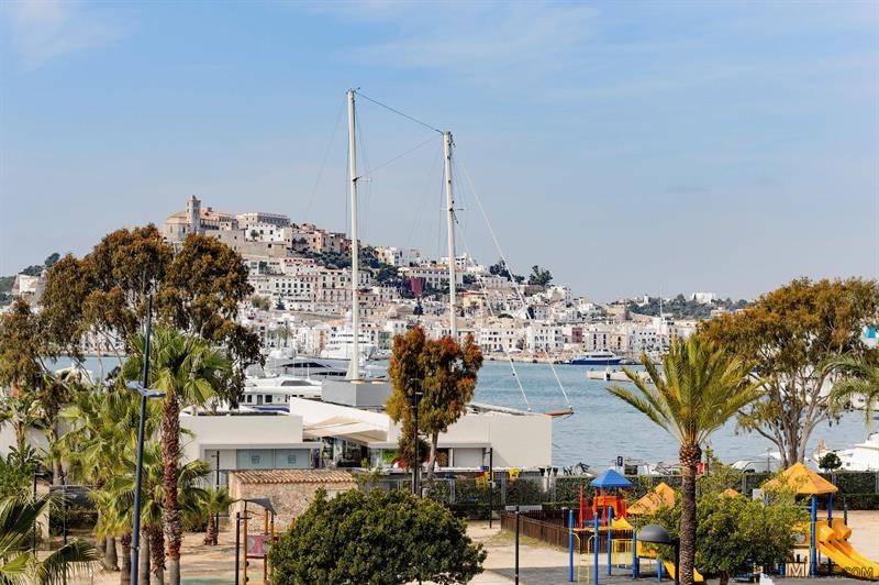 2 bedroom Apartment For Sale: Marina.. - 2