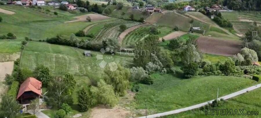 Građevinsko zemljište 10.500 m² nadomak Krapine! - 2