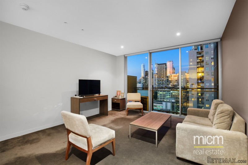 Postcard Views and Stylish City Living! - 2