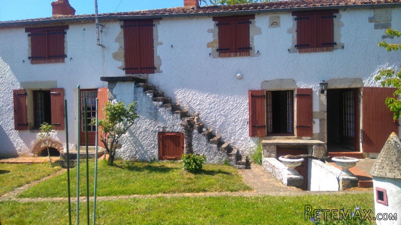 Nice House with Enclosed Garden - 2