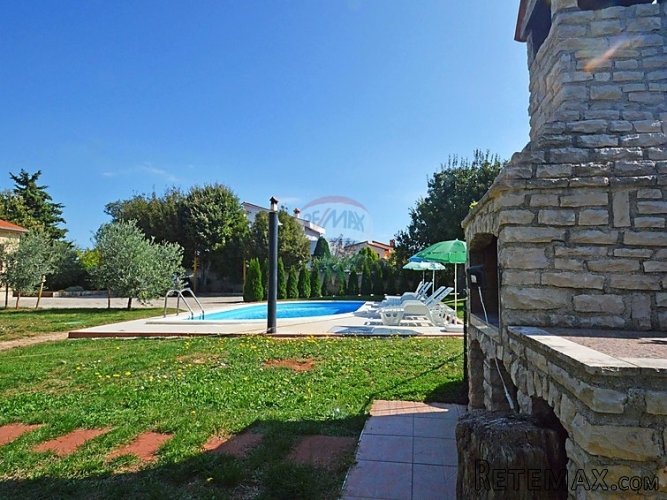 DVIJE KUĆE S BAZENOM - Duga Uvale - 4