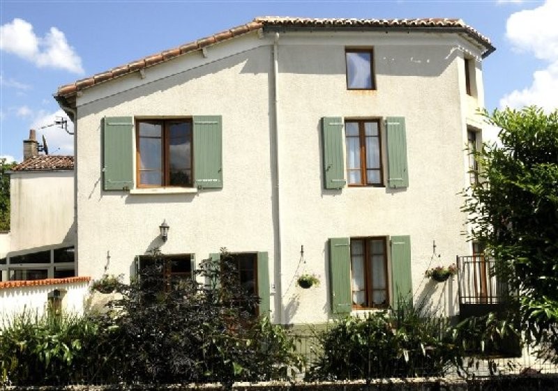 Nice Family Home, Great Location