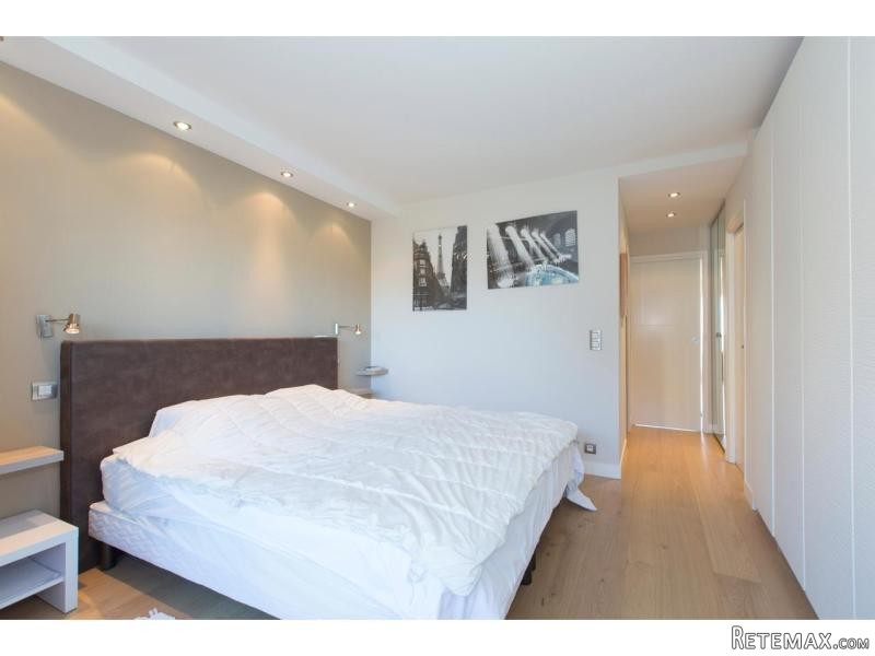 Impeccable 2 Bed Apartment With..