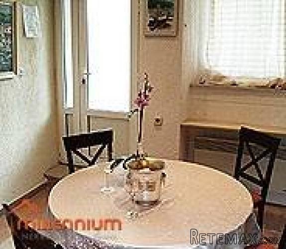 Otok Cres, Grad Cres, 270m2, kuća apartmanskog tipa