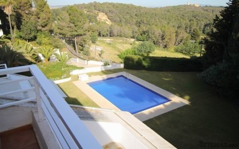 3 bedroom apartment with a terrace in..
