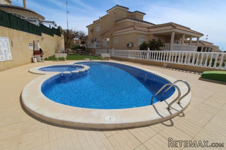 2 Bed Ground Floor Apartment within.. - 2