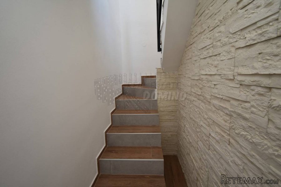 Apartman s pogledom na more! okolica grada Krka! - 13