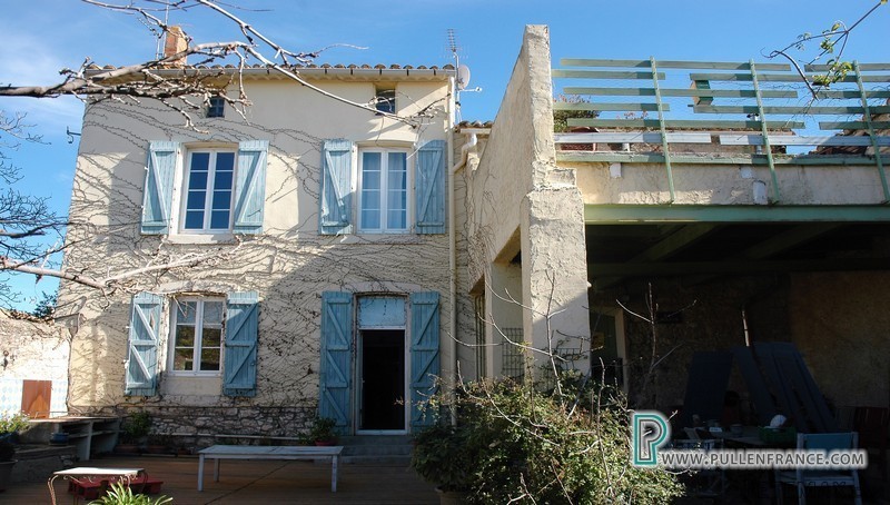 Attractive Maison De Maitre With Garden..