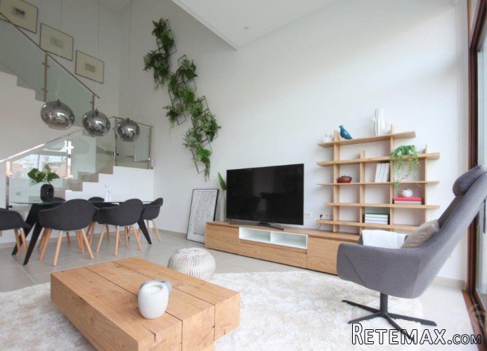 Do you like the traditional style, but with a contemporary.. - 3