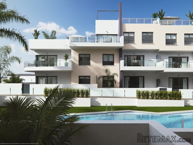Los apartamentos se ubican en Mil Palmeras, en un complejo.. - 3