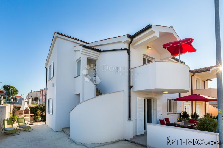 Medulin - kuća sa 2. stambene jedinice, 200 metara od mora! - 3