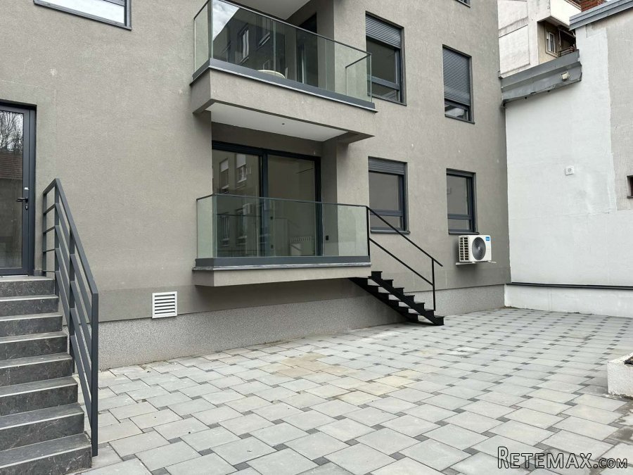 Vracar trosoban stan 70m2 LUX useljiv - 13