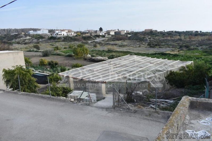A lovely 2 storey village house to renovate currently with.. - 4