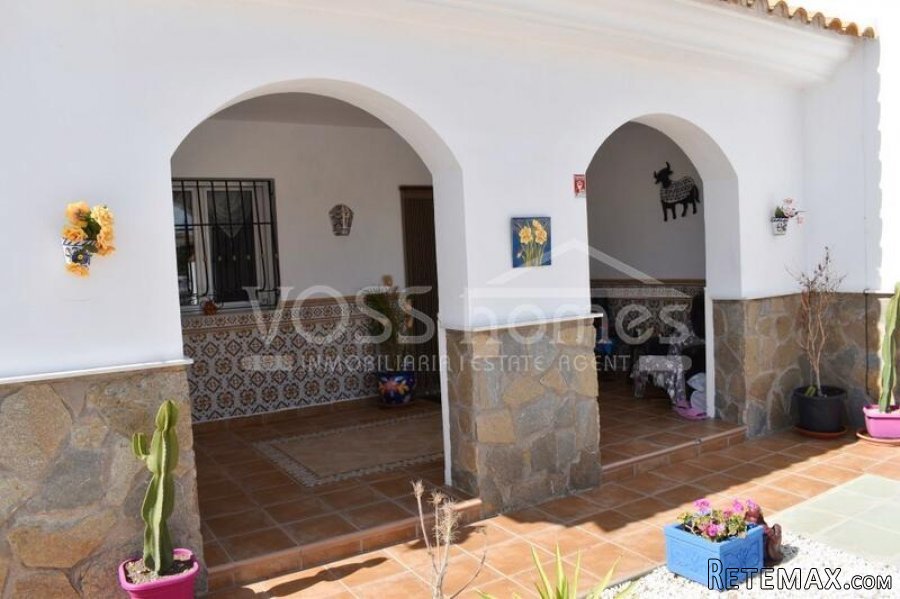 RESERVED MARCH 2022 WITH VOSS HOMES - A spacious, recently.. - 16