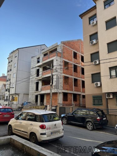 Vlasnik-prodajem LUX stan u novogradnji - 16