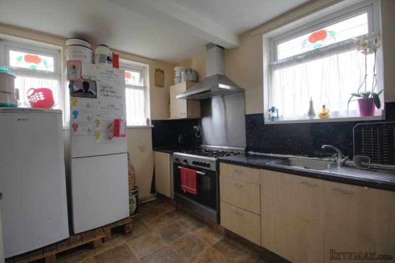 4 bedroom, Semi-detached House house.. - 2