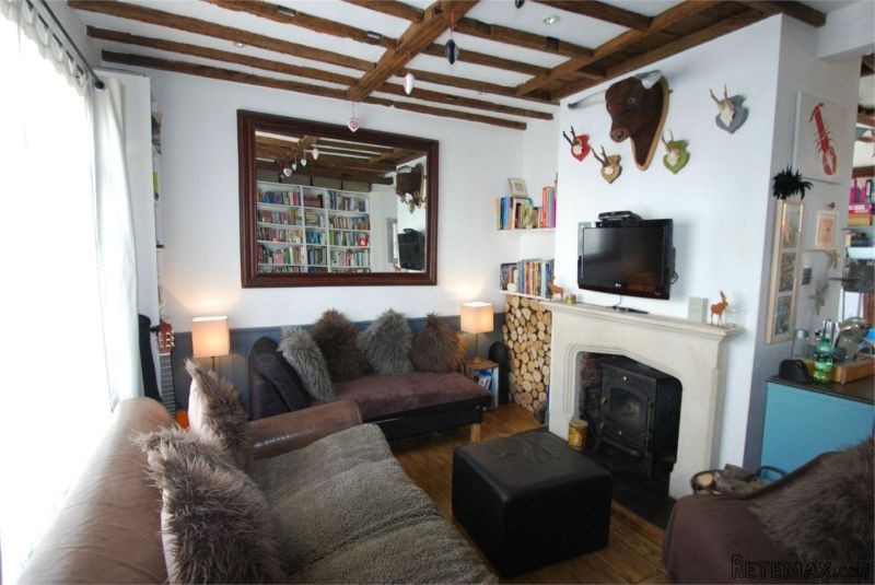 3 Bedroom Detached House - 2