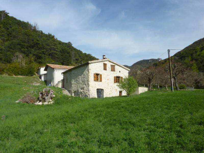 Stone House In Beautiful Setting - 2