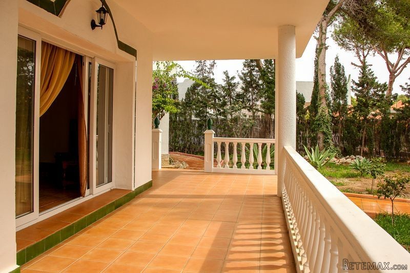 4 Bedrooms - Villas - Malaga - For Sale - 2