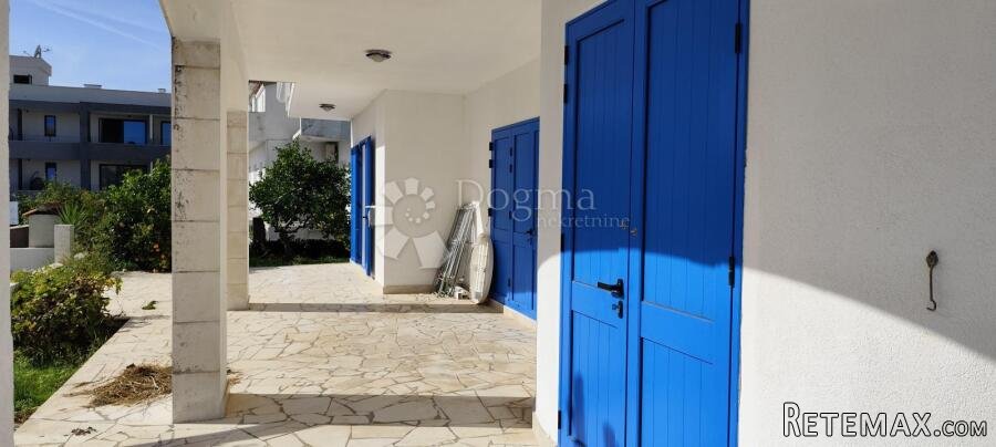 Apartmani u srcu Orebića – kuća na prodaju - 3