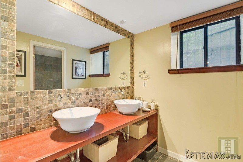3 bedroom Apartment For Sale: 1208.. - 2