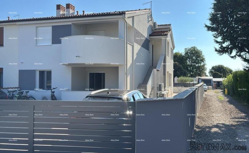 ŠIŠAN, kuća s dvije stambene jedinice, 195 m2