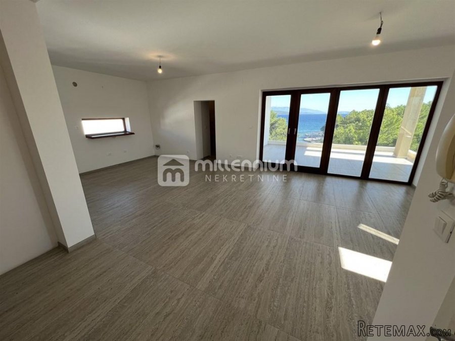 Otok Krk, Krk, 100m2, etaža 20 metara od plaže! - 4