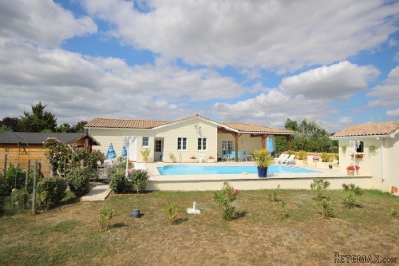 Excellent modern villa with beautiful..